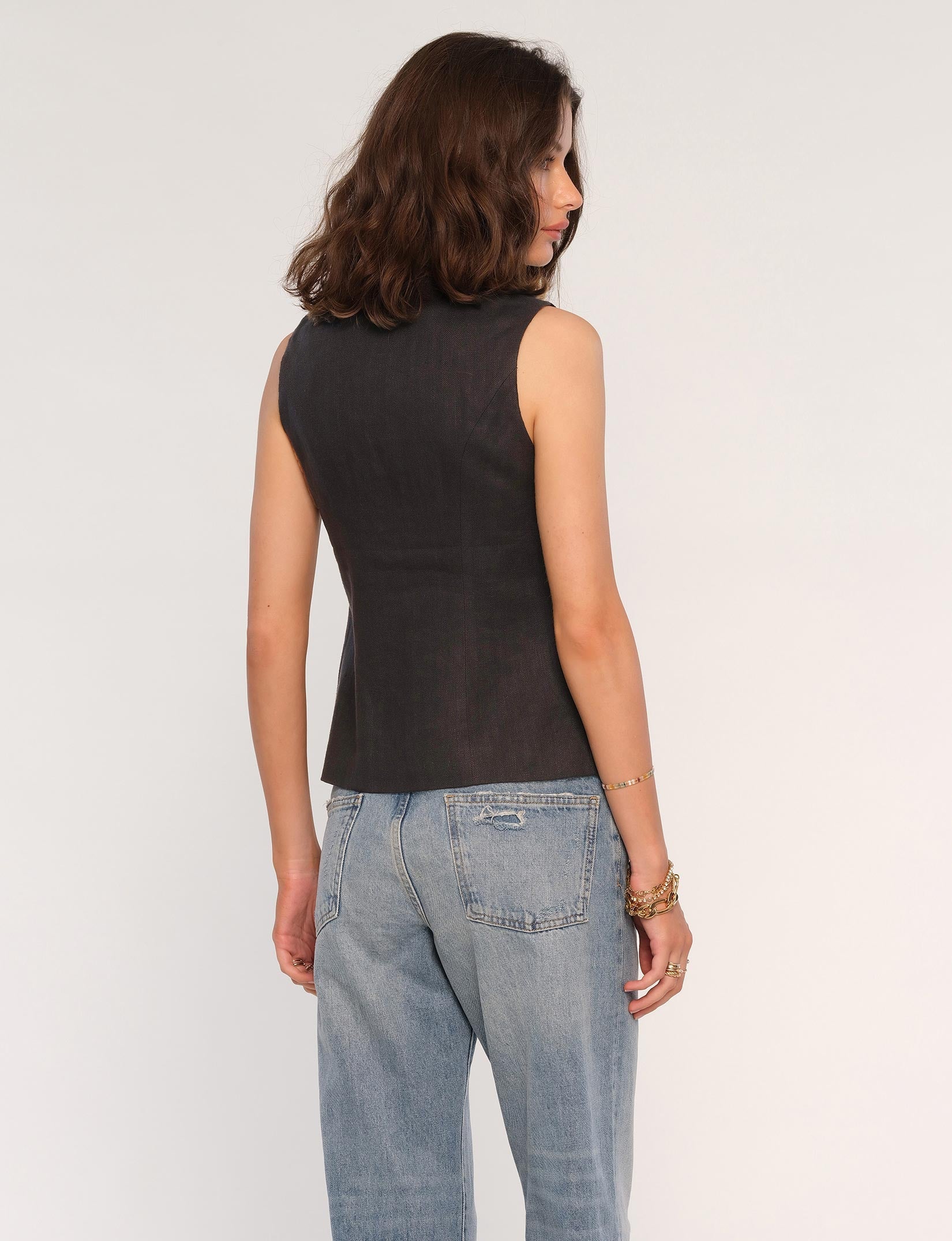 Heartloom Emerson Vest - Black - THE INVITE