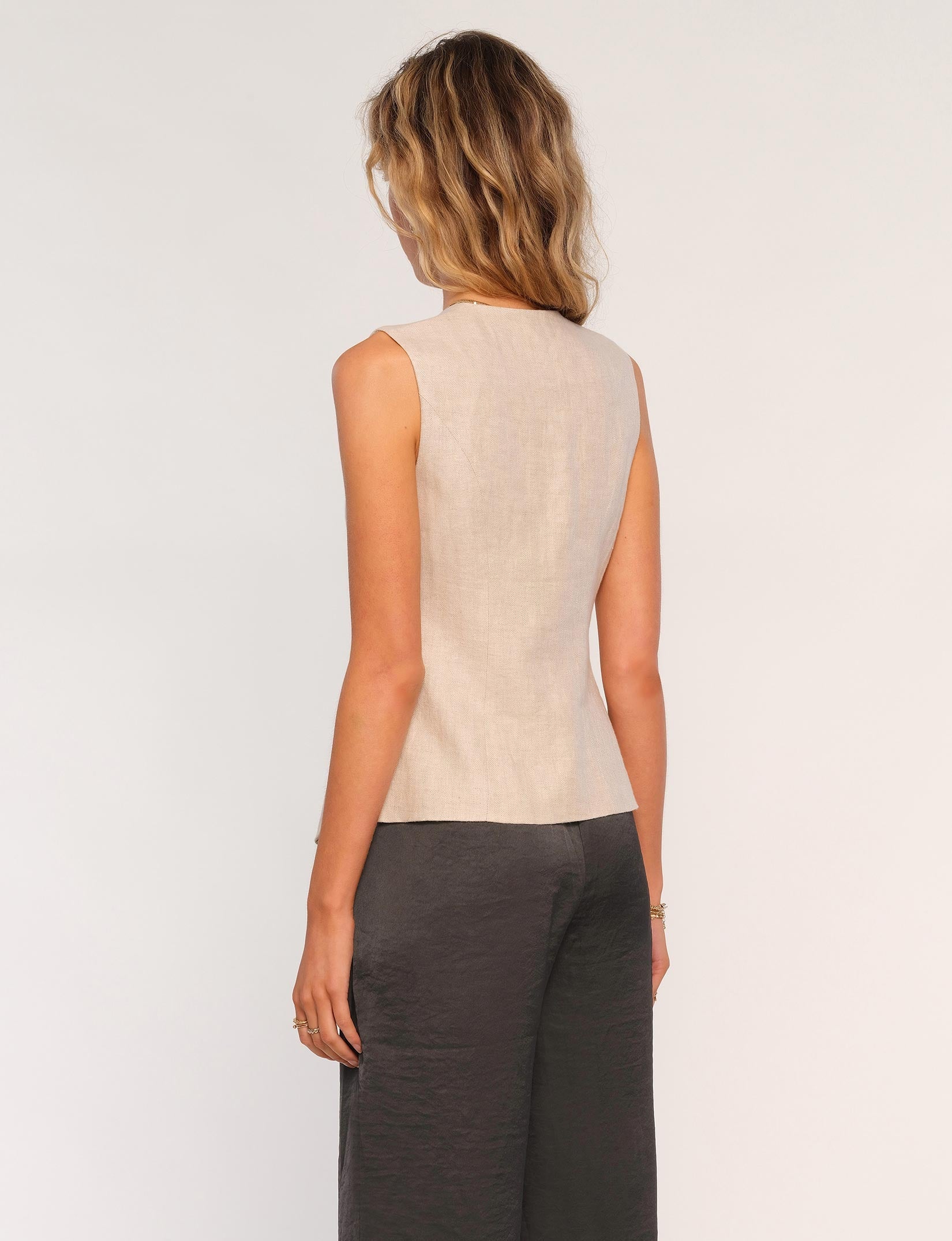 Heartloom Emerson Vest - Stone - THE INVITE